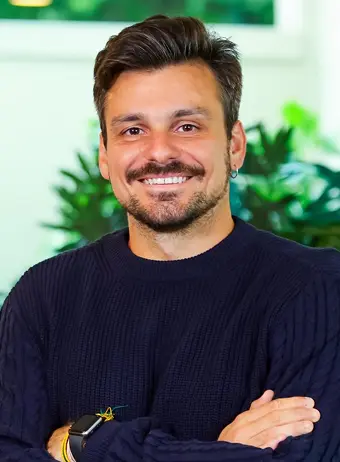 Victor Lemos